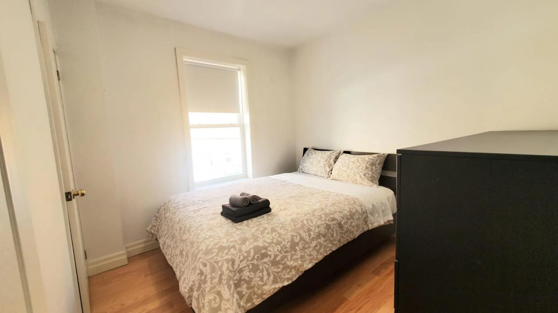 Mins Walk To Trinity Bellwood Park From Your Apartment Downtown Toronto